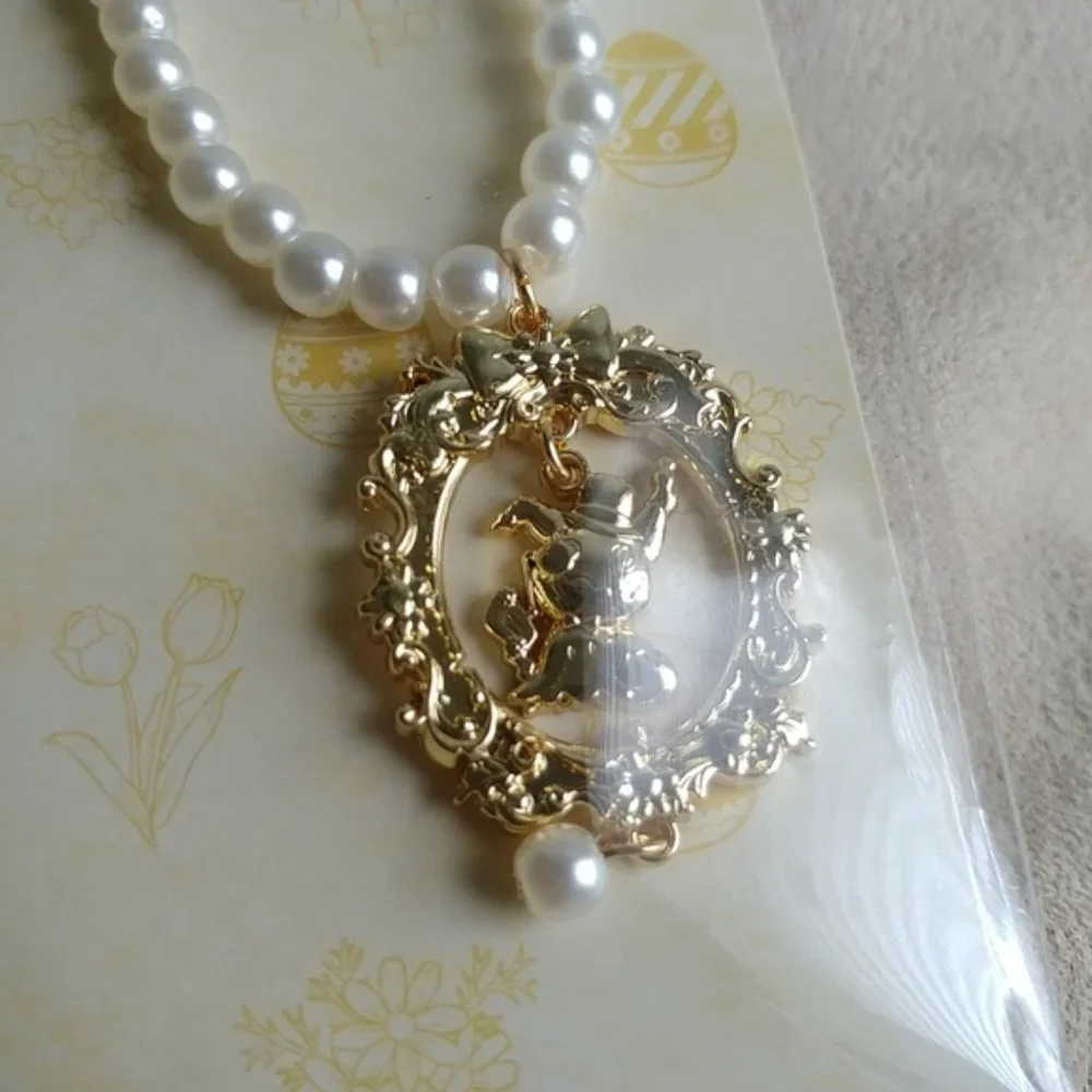 Easter Mimikyu pearl necklace - Picture 3 of 4